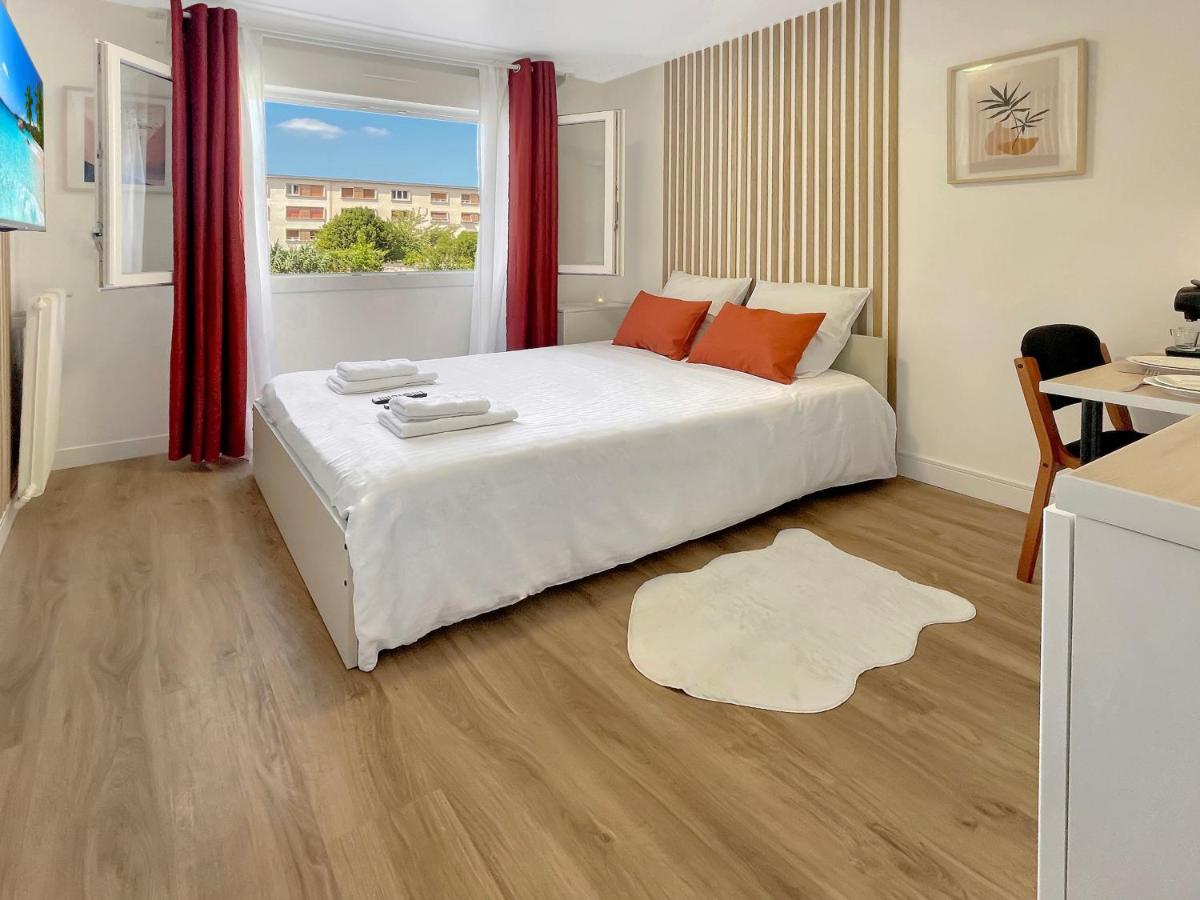 Le Petit Melun Apartman Kültér fotó